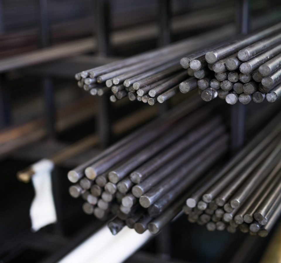 steel-round-bar-storage-83GTDLF-min